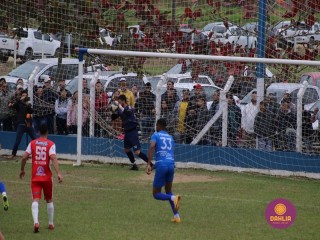 
<a style='margin-left: 5px;' class='btn btn-xs btn-social btn-facebook' href='https://www.facebook.com/sharer/sharer.php?u=https://boladovale.com.br/imgs/800-800-90/conteudo/fotos/1642/img8372.jpg' rel='popup' data-width='500' data-height='400'><i class='fa fa-facebook'></i>Compartilhar <span class='hidden-xs'>no Facebook</span>
</a> 
<a class='btn btn-default btn-xs' target='_blank' href='imgs/800-800-90/conteudo/fotos/1642/img8372.jpg'>
<span class='glyphicon glyphicon-cloud-download'></span> Salvar
</a> 
<span></span>