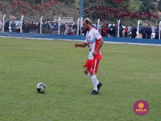 
<a style='margin-left: 5px;' class='btn btn-xs btn-social btn-facebook' href='https://www.facebook.com/sharer/sharer.php?u=https://boladovale.com.br/imgs/800-800-90/conteudo/fotos/1642/img8428.jpg' rel='popup' data-width='500' data-height='400'><i class='fa fa-facebook'></i>Compartilhar <span class='hidden-xs'>no Facebook</span>
</a> 
<a class='btn btn-default btn-xs' target='_blank' href='imgs/800-800-90/conteudo/fotos/1642/img8428.jpg'>
<span class='glyphicon glyphicon-cloud-download'></span> Salvar
</a> 
<span></span>