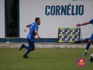 
<a style='margin-left: 5px;' class='btn btn-xs btn-social btn-facebook' href='https://www.facebook.com/sharer/sharer.php?u=https://boladovale.com.br/imgs/800-800-90/conteudo/fotos/1642/img8511.jpg' rel='popup' data-width='500' data-height='400'><i class='fa fa-facebook'></i>Compartilhar <span class='hidden-xs'>no Facebook</span>
</a> 
<a class='btn btn-default btn-xs' target='_blank' href='imgs/800-800-90/conteudo/fotos/1642/img8511.jpg'>
<span class='glyphicon glyphicon-cloud-download'></span> Salvar
</a> 
<span></span>