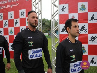 
<a style='margin-left: 5px;' class='btn btn-xs btn-social btn-facebook' href='https://www.facebook.com/sharer/sharer.php?u=https://boladovale.com.br/imgs/800-800-90/conteudo/fotos/1645/img9198.jpg' rel='popup' data-width='500' data-height='400'><i class='fa fa-facebook'></i>Compartilhar <span class='hidden-xs'>no Facebook</span>
</a> 
<a class='btn btn-default btn-xs' target='_blank' href='imgs/800-800-90/conteudo/fotos/1645/img9198.jpg'>
<span class='glyphicon glyphicon-cloud-download'></span> Salvar
</a> 
<span></span>