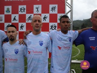 
<a style='margin-left: 5px;' class='btn btn-xs btn-social btn-facebook' href='https://www.facebook.com/sharer/sharer.php?u=https://boladovale.com.br/imgs/800-800-90/conteudo/fotos/1645/img9200.jpg' rel='popup' data-width='500' data-height='400'><i class='fa fa-facebook'></i>Compartilhar <span class='hidden-xs'>no Facebook</span>
</a> 
<a class='btn btn-default btn-xs' target='_blank' href='imgs/800-800-90/conteudo/fotos/1645/img9200.jpg'>
<span class='glyphicon glyphicon-cloud-download'></span> Salvar
</a> 
<span></span>
