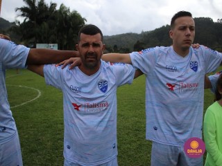 
<a style='margin-left: 5px;' class='btn btn-xs btn-social btn-facebook' href='https://www.facebook.com/sharer/sharer.php?u=https://boladovale.com.br/imgs/800-800-90/conteudo/fotos/1645/img9206.jpg' rel='popup' data-width='500' data-height='400'><i class='fa fa-facebook'></i>Compartilhar <span class='hidden-xs'>no Facebook</span>
</a> 
<a class='btn btn-default btn-xs' target='_blank' href='imgs/800-800-90/conteudo/fotos/1645/img9206.jpg'>
<span class='glyphicon glyphicon-cloud-download'></span> Salvar
</a> 
<span></span>