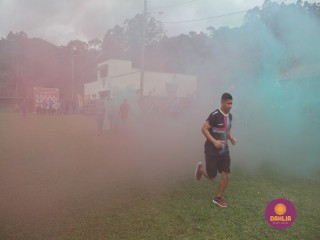 
<a style='margin-left: 5px;' class='btn btn-xs btn-social btn-facebook' href='https://www.facebook.com/sharer/sharer.php?u=https://boladovale.com.br/imgs/800-800-90/conteudo/fotos/1645/img9265.jpg' rel='popup' data-width='500' data-height='400'><i class='fa fa-facebook'></i>Compartilhar <span class='hidden-xs'>no Facebook</span>
</a> 
<a class='btn btn-default btn-xs' target='_blank' href='imgs/800-800-90/conteudo/fotos/1645/img9265.jpg'>
<span class='glyphicon glyphicon-cloud-download'></span> Salvar
</a> 
<span></span>