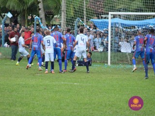 
<a style='margin-left: 5px;' class='btn btn-xs btn-social btn-facebook' href='https://www.facebook.com/sharer/sharer.php?u=https://boladovale.com.br/imgs/800-800-90/conteudo/fotos/1645/img9415-50.jpg' rel='popup' data-width='500' data-height='400'><i class='fa fa-facebook'></i>Compartilhar <span class='hidden-xs'>no Facebook</span>
</a> 
<a class='btn btn-default btn-xs' target='_blank' href='imgs/800-800-90/conteudo/fotos/1645/img9415-50.jpg'>
<span class='glyphicon glyphicon-cloud-download'></span> Salvar
</a> 
<span></span>