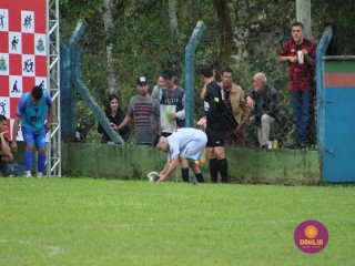 
<a style='margin-left: 5px;' class='btn btn-xs btn-social btn-facebook' href='https://www.facebook.com/sharer/sharer.php?u=https://boladovale.com.br/imgs/800-800-90/conteudo/fotos/1645/img9415-52.jpg' rel='popup' data-width='500' data-height='400'><i class='fa fa-facebook'></i>Compartilhar <span class='hidden-xs'>no Facebook</span>
</a> 
<a class='btn btn-default btn-xs' target='_blank' href='imgs/800-800-90/conteudo/fotos/1645/img9415-52.jpg'>
<span class='glyphicon glyphicon-cloud-download'></span> Salvar
</a> 
<span></span>