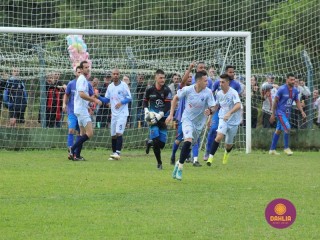 
<a style='margin-left: 5px;' class='btn btn-xs btn-social btn-facebook' href='https://www.facebook.com/sharer/sharer.php?u=https://boladovale.com.br/imgs/800-800-90/conteudo/fotos/1645/img9415-59.jpg' rel='popup' data-width='500' data-height='400'><i class='fa fa-facebook'></i>Compartilhar <span class='hidden-xs'>no Facebook</span>
</a> 
<a class='btn btn-default btn-xs' target='_blank' href='imgs/800-800-90/conteudo/fotos/1645/img9415-59.jpg'>
<span class='glyphicon glyphicon-cloud-download'></span> Salvar
</a> 
<span></span>