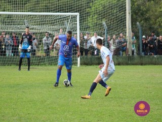 
<a style='margin-left: 5px;' class='btn btn-xs btn-social btn-facebook' href='https://www.facebook.com/sharer/sharer.php?u=https://boladovale.com.br/imgs/800-800-90/conteudo/fotos/1645/img9415-60.jpg' rel='popup' data-width='500' data-height='400'><i class='fa fa-facebook'></i>Compartilhar <span class='hidden-xs'>no Facebook</span>
</a> 
<a class='btn btn-default btn-xs' target='_blank' href='imgs/800-800-90/conteudo/fotos/1645/img9415-60.jpg'>
<span class='glyphicon glyphicon-cloud-download'></span> Salvar
</a> 
<span></span>