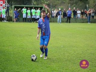 
<a style='margin-left: 5px;' class='btn btn-xs btn-social btn-facebook' href='https://www.facebook.com/sharer/sharer.php?u=https://boladovale.com.br/imgs/800-800-90/conteudo/fotos/1645/img9415-62.jpg' rel='popup' data-width='500' data-height='400'><i class='fa fa-facebook'></i>Compartilhar <span class='hidden-xs'>no Facebook</span>
</a> 
<a class='btn btn-default btn-xs' target='_blank' href='imgs/800-800-90/conteudo/fotos/1645/img9415-62.jpg'>
<span class='glyphicon glyphicon-cloud-download'></span> Salvar
</a> 
<span></span>