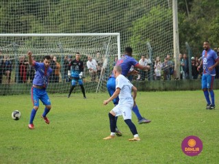 
<a style='margin-left: 5px;' class='btn btn-xs btn-social btn-facebook' href='https://www.facebook.com/sharer/sharer.php?u=https://boladovale.com.br/imgs/800-800-90/conteudo/fotos/1645/img9415-68.jpg' rel='popup' data-width='500' data-height='400'><i class='fa fa-facebook'></i>Compartilhar <span class='hidden-xs'>no Facebook</span>
</a> 
<a class='btn btn-default btn-xs' target='_blank' href='imgs/800-800-90/conteudo/fotos/1645/img9415-68.jpg'>
<span class='glyphicon glyphicon-cloud-download'></span> Salvar
</a> 
<span></span>