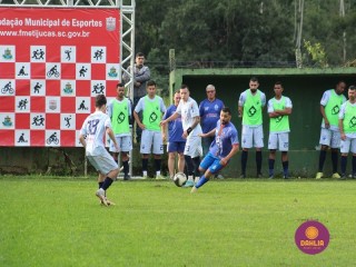 
<a style='margin-left: 5px;' class='btn btn-xs btn-social btn-facebook' href='https://www.facebook.com/sharer/sharer.php?u=https://boladovale.com.br/imgs/800-800-90/conteudo/fotos/1645/img9415-71.jpg' rel='popup' data-width='500' data-height='400'><i class='fa fa-facebook'></i>Compartilhar <span class='hidden-xs'>no Facebook</span>
</a> 
<a class='btn btn-default btn-xs' target='_blank' href='imgs/800-800-90/conteudo/fotos/1645/img9415-71.jpg'>
<span class='glyphicon glyphicon-cloud-download'></span> Salvar
</a> 
<span></span>