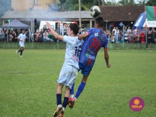 
<a style='margin-left: 5px;' class='btn btn-xs btn-social btn-facebook' href='https://www.facebook.com/sharer/sharer.php?u=https://boladovale.com.br/imgs/800-800-90/conteudo/fotos/1645/img9415-81.jpg' rel='popup' data-width='500' data-height='400'><i class='fa fa-facebook'></i>Compartilhar <span class='hidden-xs'>no Facebook</span>
</a> 
<a class='btn btn-default btn-xs' target='_blank' href='imgs/800-800-90/conteudo/fotos/1645/img9415-81.jpg'>
<span class='glyphicon glyphicon-cloud-download'></span> Salvar
</a> 
<span></span>