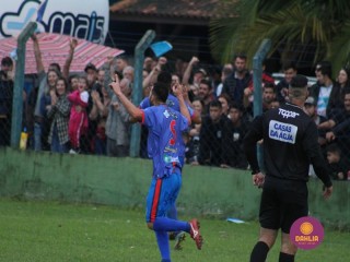 
<a style='margin-left: 5px;' class='btn btn-xs btn-social btn-facebook' href='https://www.facebook.com/sharer/sharer.php?u=https://boladovale.com.br/imgs/800-800-90/conteudo/fotos/1645/img9415-85.jpg' rel='popup' data-width='500' data-height='400'><i class='fa fa-facebook'></i>Compartilhar <span class='hidden-xs'>no Facebook</span>
</a> 
<a class='btn btn-default btn-xs' target='_blank' href='imgs/800-800-90/conteudo/fotos/1645/img9415-85.jpg'>
<span class='glyphicon glyphicon-cloud-download'></span> Salvar
</a> 
<span></span>