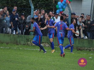 
<a style='margin-left: 5px;' class='btn btn-xs btn-social btn-facebook' href='https://www.facebook.com/sharer/sharer.php?u=https://boladovale.com.br/imgs/800-800-90/conteudo/fotos/1645/img9415-88.jpg' rel='popup' data-width='500' data-height='400'><i class='fa fa-facebook'></i>Compartilhar <span class='hidden-xs'>no Facebook</span>
</a> 
<a class='btn btn-default btn-xs' target='_blank' href='imgs/800-800-90/conteudo/fotos/1645/img9415-88.jpg'>
<span class='glyphicon glyphicon-cloud-download'></span> Salvar
</a> 
<span></span>