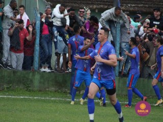 
<a style='margin-left: 5px;' class='btn btn-xs btn-social btn-facebook' href='https://www.facebook.com/sharer/sharer.php?u=https://boladovale.com.br/imgs/800-800-90/conteudo/fotos/1645/img9415-90.jpg' rel='popup' data-width='500' data-height='400'><i class='fa fa-facebook'></i>Compartilhar <span class='hidden-xs'>no Facebook</span>
</a> 
<a class='btn btn-default btn-xs' target='_blank' href='imgs/800-800-90/conteudo/fotos/1645/img9415-90.jpg'>
<span class='glyphicon glyphicon-cloud-download'></span> Salvar
</a> 
<span></span>