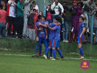 
<a style='margin-left: 5px;' class='btn btn-xs btn-social btn-facebook' href='https://www.facebook.com/sharer/sharer.php?u=https://boladovale.com.br/imgs/800-800-90/conteudo/fotos/1645/img9415-91.jpg' rel='popup' data-width='500' data-height='400'><i class='fa fa-facebook'></i>Compartilhar <span class='hidden-xs'>no Facebook</span>
</a> 
<a class='btn btn-default btn-xs' target='_blank' href='imgs/800-800-90/conteudo/fotos/1645/img9415-91.jpg'>
<span class='glyphicon glyphicon-cloud-download'></span> Salvar
</a> 
<span></span>