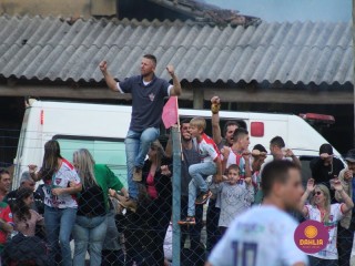 
<a style='margin-left: 5px;' class='btn btn-xs btn-social btn-facebook' href='https://www.facebook.com/sharer/sharer.php?u=https://boladovale.com.br/imgs/800-800-90/conteudo/fotos/1645/img9415-95.jpg' rel='popup' data-width='500' data-height='400'><i class='fa fa-facebook'></i>Compartilhar <span class='hidden-xs'>no Facebook</span>
</a> 
<a class='btn btn-default btn-xs' target='_blank' href='imgs/800-800-90/conteudo/fotos/1645/img9415-95.jpg'>
<span class='glyphicon glyphicon-cloud-download'></span> Salvar
</a> 
<span></span>