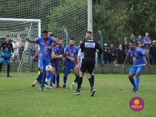 
<a style='margin-left: 5px;' class='btn btn-xs btn-social btn-facebook' href='https://www.facebook.com/sharer/sharer.php?u=https://boladovale.com.br/imgs/800-800-90/conteudo/fotos/1645/img9415-96.jpg' rel='popup' data-width='500' data-height='400'><i class='fa fa-facebook'></i>Compartilhar <span class='hidden-xs'>no Facebook</span>
</a> 
<a class='btn btn-default btn-xs' target='_blank' href='imgs/800-800-90/conteudo/fotos/1645/img9415-96.jpg'>
<span class='glyphicon glyphicon-cloud-download'></span> Salvar
</a> 
<span></span>