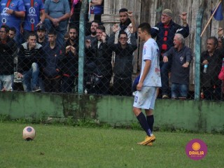 
<a style='margin-left: 5px;' class='btn btn-xs btn-social btn-facebook' href='https://www.facebook.com/sharer/sharer.php?u=https://boladovale.com.br/imgs/800-800-90/conteudo/fotos/1645/img9415-99.jpg' rel='popup' data-width='500' data-height='400'><i class='fa fa-facebook'></i>Compartilhar <span class='hidden-xs'>no Facebook</span>
</a> 
<a class='btn btn-default btn-xs' target='_blank' href='imgs/800-800-90/conteudo/fotos/1645/img9415-99.jpg'>
<span class='glyphicon glyphicon-cloud-download'></span> Salvar
</a> 
<span></span>