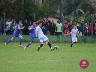 
<a style='margin-left: 5px;' class='btn btn-xs btn-social btn-facebook' href='https://www.facebook.com/sharer/sharer.php?u=https://boladovale.com.br/imgs/800-800-90/conteudo/fotos/1645/img9415.jpg' rel='popup' data-width='500' data-height='400'><i class='fa fa-facebook'></i>Compartilhar <span class='hidden-xs'>no Facebook</span>
</a> 
<a class='btn btn-default btn-xs' target='_blank' href='imgs/800-800-90/conteudo/fotos/1645/img9415.jpg'>
<span class='glyphicon glyphicon-cloud-download'></span> Salvar
</a> 
<span></span>