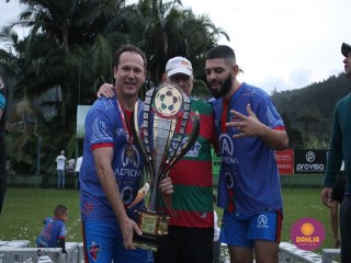 
<a style='margin-left: 5px;' class='btn btn-xs btn-social btn-facebook' href='https://www.facebook.com/sharer/sharer.php?u=https://boladovale.com.br/imgs/800-800-90/conteudo/fotos/1646/img9787.jpg' rel='popup' data-width='500' data-height='400'><i class='fa fa-facebook'></i>Compartilhar <span class='hidden-xs'>no Facebook</span>
</a> 
<a class='btn btn-default btn-xs' target='_blank' href='imgs/800-800-90/conteudo/fotos/1646/img9787.jpg'>
<span class='glyphicon glyphicon-cloud-download'></span> Salvar
</a> 
<span></span>