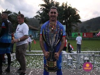 
<a style='margin-left: 5px;' class='btn btn-xs btn-social btn-facebook' href='https://www.facebook.com/sharer/sharer.php?u=https://boladovale.com.br/imgs/800-800-90/conteudo/fotos/1646/img9840.jpg' rel='popup' data-width='500' data-height='400'><i class='fa fa-facebook'></i>Compartilhar <span class='hidden-xs'>no Facebook</span>
</a> 
<a class='btn btn-default btn-xs' target='_blank' href='imgs/800-800-90/conteudo/fotos/1646/img9840.jpg'>
<span class='glyphicon glyphicon-cloud-download'></span> Salvar
</a> 
<span></span>