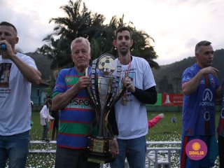 
<a style='margin-left: 5px;' class='btn btn-xs btn-social btn-facebook' href='https://www.facebook.com/sharer/sharer.php?u=https://boladovale.com.br/imgs/800-800-90/conteudo/fotos/1646/img9850.jpg' rel='popup' data-width='500' data-height='400'><i class='fa fa-facebook'></i>Compartilhar <span class='hidden-xs'>no Facebook</span>
</a> 
<a class='btn btn-default btn-xs' target='_blank' href='imgs/800-800-90/conteudo/fotos/1646/img9850.jpg'>
<span class='glyphicon glyphicon-cloud-download'></span> Salvar
</a> 
<span></span>