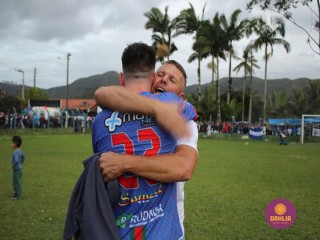 
<a style='margin-left: 5px;' class='btn btn-xs btn-social btn-facebook' href='https://www.facebook.com/sharer/sharer.php?u=https://boladovale.com.br/imgs/800-800-90/conteudo/fotos/1646/img9916-6.jpg' rel='popup' data-width='500' data-height='400'><i class='fa fa-facebook'></i>Compartilhar <span class='hidden-xs'>no Facebook</span>
</a> 
<a class='btn btn-default btn-xs' target='_blank' href='imgs/800-800-90/conteudo/fotos/1646/img9916-6.jpg'>
<span class='glyphicon glyphicon-cloud-download'></span> Salvar
</a> 
<span></span>