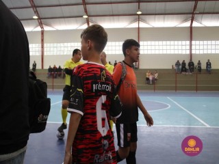 
<a style='margin-left: 5px;' class='btn btn-xs btn-social btn-facebook' href='https://www.facebook.com/sharer/sharer.php?u=https://boladovale.com.br/imgs/800-800-90/conteudo/fotos/1647/img0039.jpg' rel='popup' data-width='500' data-height='400'><i class='fa fa-facebook'></i>Compartilhar <span class='hidden-xs'>no Facebook</span>
</a> 
<a class='btn btn-default btn-xs' target='_blank' href='imgs/800-800-90/conteudo/fotos/1647/img0039.jpg'>
<span class='glyphicon glyphicon-cloud-download'></span> Salvar
</a> 
<span></span>