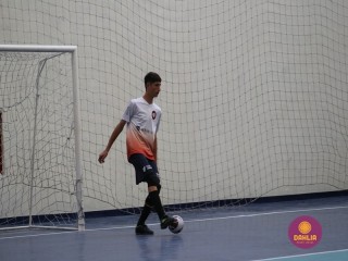 
<a style='margin-left: 5px;' class='btn btn-xs btn-social btn-facebook' href='https://www.facebook.com/sharer/sharer.php?u=https://boladovale.com.br/imgs/800-800-90/conteudo/fotos/1647/img0055.jpg' rel='popup' data-width='500' data-height='400'><i class='fa fa-facebook'></i>Compartilhar <span class='hidden-xs'>no Facebook</span>
</a> 
<a class='btn btn-default btn-xs' target='_blank' href='imgs/800-800-90/conteudo/fotos/1647/img0055.jpg'>
<span class='glyphicon glyphicon-cloud-download'></span> Salvar
</a> 
<span></span>
