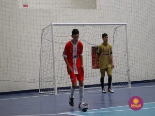 
<a style='margin-left: 5px;' class='btn btn-xs btn-social btn-facebook' href='https://www.facebook.com/sharer/sharer.php?u=https://boladovale.com.br/imgs/800-800-90/conteudo/fotos/1647/img0130.jpg' rel='popup' data-width='500' data-height='400'><i class='fa fa-facebook'></i>Compartilhar <span class='hidden-xs'>no Facebook</span>
</a> 
<a class='btn btn-default btn-xs' target='_blank' href='imgs/800-800-90/conteudo/fotos/1647/img0130.jpg'>
<span class='glyphicon glyphicon-cloud-download'></span> Salvar
</a> 
<span></span>