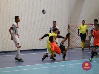 
<a style='margin-left: 5px;' class='btn btn-xs btn-social btn-facebook' href='https://www.facebook.com/sharer/sharer.php?u=https://boladovale.com.br/imgs/800-800-90/conteudo/fotos/1647/img0172.jpg' rel='popup' data-width='500' data-height='400'><i class='fa fa-facebook'></i>Compartilhar <span class='hidden-xs'>no Facebook</span>
</a> 
<a class='btn btn-default btn-xs' target='_blank' href='imgs/800-800-90/conteudo/fotos/1647/img0172.jpg'>
<span class='glyphicon glyphicon-cloud-download'></span> Salvar
</a> 
<span></span>