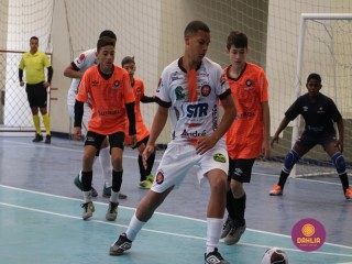 
<a style='margin-left: 5px;' class='btn btn-xs btn-social btn-facebook' href='https://www.facebook.com/sharer/sharer.php?u=https://boladovale.com.br/imgs/800-800-90/conteudo/fotos/1647/img0175.jpg' rel='popup' data-width='500' data-height='400'><i class='fa fa-facebook'></i>Compartilhar <span class='hidden-xs'>no Facebook</span>
</a> 
<a class='btn btn-default btn-xs' target='_blank' href='imgs/800-800-90/conteudo/fotos/1647/img0175.jpg'>
<span class='glyphicon glyphicon-cloud-download'></span> Salvar
</a> 
<span></span>