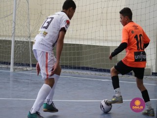 
<a style='margin-left: 5px;' class='btn btn-xs btn-social btn-facebook' href='https://www.facebook.com/sharer/sharer.php?u=https://boladovale.com.br/imgs/800-800-90/conteudo/fotos/1647/img0181.jpg' rel='popup' data-width='500' data-height='400'><i class='fa fa-facebook'></i>Compartilhar <span class='hidden-xs'>no Facebook</span>
</a> 
<a class='btn btn-default btn-xs' target='_blank' href='imgs/800-800-90/conteudo/fotos/1647/img0181.jpg'>
<span class='glyphicon glyphicon-cloud-download'></span> Salvar
</a> 
<span></span>