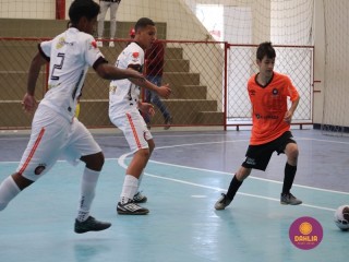 
<a style='margin-left: 5px;' class='btn btn-xs btn-social btn-facebook' href='https://www.facebook.com/sharer/sharer.php?u=https://boladovale.com.br/imgs/800-800-90/conteudo/fotos/1647/img0191.jpg' rel='popup' data-width='500' data-height='400'><i class='fa fa-facebook'></i>Compartilhar <span class='hidden-xs'>no Facebook</span>
</a> 
<a class='btn btn-default btn-xs' target='_blank' href='imgs/800-800-90/conteudo/fotos/1647/img0191.jpg'>
<span class='glyphicon glyphicon-cloud-download'></span> Salvar
</a> 
<span></span>