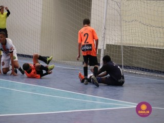 
<a style='margin-left: 5px;' class='btn btn-xs btn-social btn-facebook' href='https://www.facebook.com/sharer/sharer.php?u=https://boladovale.com.br/imgs/800-800-90/conteudo/fotos/1647/img0198.jpg' rel='popup' data-width='500' data-height='400'><i class='fa fa-facebook'></i>Compartilhar <span class='hidden-xs'>no Facebook</span>
</a> 
<a class='btn btn-default btn-xs' target='_blank' href='imgs/800-800-90/conteudo/fotos/1647/img0198.jpg'>
<span class='glyphicon glyphicon-cloud-download'></span> Salvar
</a> 
<span></span>