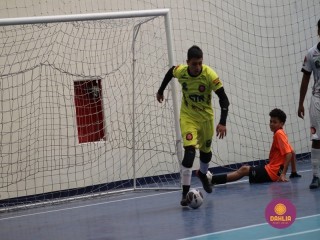 
<a style='margin-left: 5px;' class='btn btn-xs btn-social btn-facebook' href='https://www.facebook.com/sharer/sharer.php?u=https://boladovale.com.br/imgs/800-800-90/conteudo/fotos/1647/img0201.jpg' rel='popup' data-width='500' data-height='400'><i class='fa fa-facebook'></i>Compartilhar <span class='hidden-xs'>no Facebook</span>
</a> 
<a class='btn btn-default btn-xs' target='_blank' href='imgs/800-800-90/conteudo/fotos/1647/img0201.jpg'>
<span class='glyphicon glyphicon-cloud-download'></span> Salvar
</a> 
<span></span>