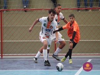 
<a style='margin-left: 5px;' class='btn btn-xs btn-social btn-facebook' href='https://www.facebook.com/sharer/sharer.php?u=https://boladovale.com.br/imgs/800-800-90/conteudo/fotos/1647/img0218.jpg' rel='popup' data-width='500' data-height='400'><i class='fa fa-facebook'></i>Compartilhar <span class='hidden-xs'>no Facebook</span>
</a> 
<a class='btn btn-default btn-xs' target='_blank' href='imgs/800-800-90/conteudo/fotos/1647/img0218.jpg'>
<span class='glyphicon glyphicon-cloud-download'></span> Salvar
</a> 
<span></span>