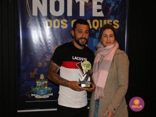 
<a style='margin-left: 5px;' class='btn btn-xs btn-social btn-facebook' href='https://www.facebook.com/sharer/sharer.php?u=https://boladovale.com.br/imgs/800-800-90/conteudo/fotos/1650/img0295.jpg' rel='popup' data-width='500' data-height='400'><i class='fa fa-facebook'></i>Compartilhar <span class='hidden-xs'>no Facebook</span>
</a> 
<a class='btn btn-default btn-xs' target='_blank' href='imgs/800-800-90/conteudo/fotos/1650/img0295.jpg'>
<span class='glyphicon glyphicon-cloud-download'></span> Salvar
</a> 
<span></span>
