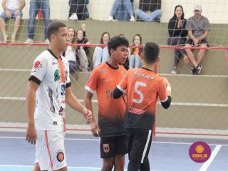 
<a style='margin-left: 5px;' class='btn btn-xs btn-social btn-facebook' href='https://www.facebook.com/sharer/sharer.php?u=https://boladovale.com.br/imgs/800-800-90/conteudo/fotos/1651/img0399.jpg' rel='popup' data-width='500' data-height='400'><i class='fa fa-facebook'></i>Compartilhar <span class='hidden-xs'>no Facebook</span>
</a> 
<a class='btn btn-default btn-xs' target='_blank' href='imgs/800-800-90/conteudo/fotos/1651/img0399.jpg'>
<span class='glyphicon glyphicon-cloud-download'></span> Salvar
</a> 
<span></span>