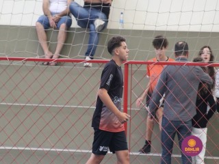 
<a style='margin-left: 5px;' class='btn btn-xs btn-social btn-facebook' href='https://www.facebook.com/sharer/sharer.php?u=https://boladovale.com.br/imgs/800-800-90/conteudo/fotos/1651/img0435.jpg' rel='popup' data-width='500' data-height='400'><i class='fa fa-facebook'></i>Compartilhar <span class='hidden-xs'>no Facebook</span>
</a> 
<a class='btn btn-default btn-xs' target='_blank' href='imgs/800-800-90/conteudo/fotos/1651/img0435.jpg'>
<span class='glyphicon glyphicon-cloud-download'></span> Salvar
</a> 
<span></span>