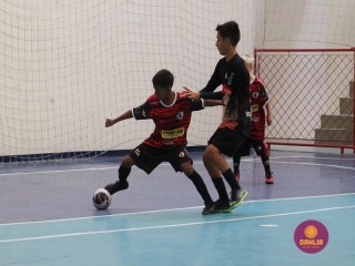 
<a style='margin-left: 5px;' class='btn btn-xs btn-social btn-facebook' href='https://www.facebook.com/sharer/sharer.php?u=https://boladovale.com.br/imgs/800-800-90/conteudo/fotos/1651/img0440.jpg' rel='popup' data-width='500' data-height='400'><i class='fa fa-facebook'></i>Compartilhar <span class='hidden-xs'>no Facebook</span>
</a> 
<a class='btn btn-default btn-xs' target='_blank' href='imgs/800-800-90/conteudo/fotos/1651/img0440.jpg'>
<span class='glyphicon glyphicon-cloud-download'></span> Salvar
</a> 
<span></span>