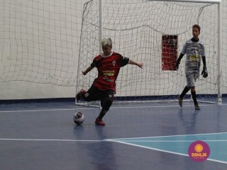 
<a style='margin-left: 5px;' class='btn btn-xs btn-social btn-facebook' href='https://www.facebook.com/sharer/sharer.php?u=https://boladovale.com.br/imgs/800-800-90/conteudo/fotos/1651/img0451.jpg' rel='popup' data-width='500' data-height='400'><i class='fa fa-facebook'></i>Compartilhar <span class='hidden-xs'>no Facebook</span>
</a> 
<a class='btn btn-default btn-xs' target='_blank' href='imgs/800-800-90/conteudo/fotos/1651/img0451.jpg'>
<span class='glyphicon glyphicon-cloud-download'></span> Salvar
</a> 
<span></span>