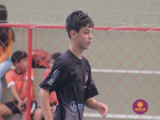 
<a style='margin-left: 5px;' class='btn btn-xs btn-social btn-facebook' href='https://www.facebook.com/sharer/sharer.php?u=https://boladovale.com.br/imgs/800-800-90/conteudo/fotos/1651/img0462.jpg' rel='popup' data-width='500' data-height='400'><i class='fa fa-facebook'></i>Compartilhar <span class='hidden-xs'>no Facebook</span>
</a> 
<a class='btn btn-default btn-xs' target='_blank' href='imgs/800-800-90/conteudo/fotos/1651/img0462.jpg'>
<span class='glyphicon glyphicon-cloud-download'></span> Salvar
</a> 
<span></span>