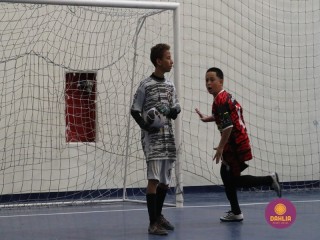 
<a style='margin-left: 5px;' class='btn btn-xs btn-social btn-facebook' href='https://www.facebook.com/sharer/sharer.php?u=https://boladovale.com.br/imgs/800-800-90/conteudo/fotos/1651/img0465.jpg' rel='popup' data-width='500' data-height='400'><i class='fa fa-facebook'></i>Compartilhar <span class='hidden-xs'>no Facebook</span>
</a> 
<a class='btn btn-default btn-xs' target='_blank' href='imgs/800-800-90/conteudo/fotos/1651/img0465.jpg'>
<span class='glyphicon glyphicon-cloud-download'></span> Salvar
</a> 
<span></span>