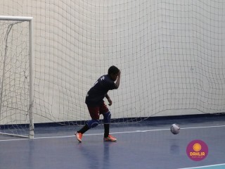 
<a style='margin-left: 5px;' class='btn btn-xs btn-social btn-facebook' href='https://www.facebook.com/sharer/sharer.php?u=https://boladovale.com.br/imgs/800-800-90/conteudo/fotos/1651/img0474.jpg' rel='popup' data-width='500' data-height='400'><i class='fa fa-facebook'></i>Compartilhar <span class='hidden-xs'>no Facebook</span>
</a> 
<a class='btn btn-default btn-xs' target='_blank' href='imgs/800-800-90/conteudo/fotos/1651/img0474.jpg'>
<span class='glyphicon glyphicon-cloud-download'></span> Salvar
</a> 
<span></span>