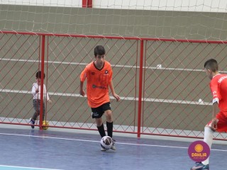 
<a style='margin-left: 5px;' class='btn btn-xs btn-social btn-facebook' href='https://www.facebook.com/sharer/sharer.php?u=https://boladovale.com.br/imgs/800-800-90/conteudo/fotos/1651/img0480.jpg' rel='popup' data-width='500' data-height='400'><i class='fa fa-facebook'></i>Compartilhar <span class='hidden-xs'>no Facebook</span>
</a> 
<a class='btn btn-default btn-xs' target='_blank' href='imgs/800-800-90/conteudo/fotos/1651/img0480.jpg'>
<span class='glyphicon glyphicon-cloud-download'></span> Salvar
</a> 
<span></span>