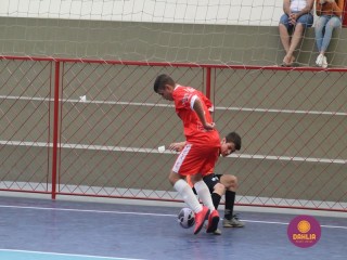 
<a style='margin-left: 5px;' class='btn btn-xs btn-social btn-facebook' href='https://www.facebook.com/sharer/sharer.php?u=https://boladovale.com.br/imgs/800-800-90/conteudo/fotos/1651/img0501.jpg' rel='popup' data-width='500' data-height='400'><i class='fa fa-facebook'></i>Compartilhar <span class='hidden-xs'>no Facebook</span>
</a> 
<a class='btn btn-default btn-xs' target='_blank' href='imgs/800-800-90/conteudo/fotos/1651/img0501.jpg'>
<span class='glyphicon glyphicon-cloud-download'></span> Salvar
</a> 
<span></span>