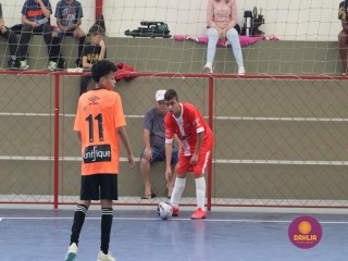 
<a style='margin-left: 5px;' class='btn btn-xs btn-social btn-facebook' href='https://www.facebook.com/sharer/sharer.php?u=https://boladovale.com.br/imgs/800-800-90/conteudo/fotos/1651/img0503.jpg' rel='popup' data-width='500' data-height='400'><i class='fa fa-facebook'></i>Compartilhar <span class='hidden-xs'>no Facebook</span>
</a> 
<a class='btn btn-default btn-xs' target='_blank' href='imgs/800-800-90/conteudo/fotos/1651/img0503.jpg'>
<span class='glyphicon glyphicon-cloud-download'></span> Salvar
</a> 
<span></span>