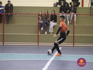 
<a style='margin-left: 5px;' class='btn btn-xs btn-social btn-facebook' href='https://www.facebook.com/sharer/sharer.php?u=https://boladovale.com.br/imgs/800-800-90/conteudo/fotos/1653/img5759.jpg' rel='popup' data-width='500' data-height='400'><i class='fa fa-facebook'></i>Compartilhar <span class='hidden-xs'>no Facebook</span>
</a> 
<a class='btn btn-default btn-xs' target='_blank' href='imgs/800-800-90/conteudo/fotos/1653/img5759.jpg'>
<span class='glyphicon glyphicon-cloud-download'></span> Salvar
</a> 
<span></span>