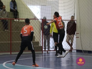 
<a style='margin-left: 5px;' class='btn btn-xs btn-social btn-facebook' href='https://www.facebook.com/sharer/sharer.php?u=https://boladovale.com.br/imgs/800-800-90/conteudo/fotos/1653/img5798.jpg' rel='popup' data-width='500' data-height='400'><i class='fa fa-facebook'></i>Compartilhar <span class='hidden-xs'>no Facebook</span>
</a> 
<a class='btn btn-default btn-xs' target='_blank' href='imgs/800-800-90/conteudo/fotos/1653/img5798.jpg'>
<span class='glyphicon glyphicon-cloud-download'></span> Salvar
</a> 
<span></span>